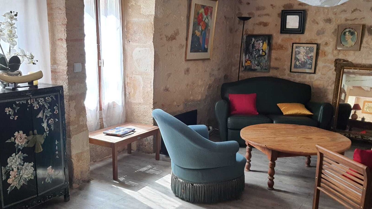 Photo of Livingroom in Belabre