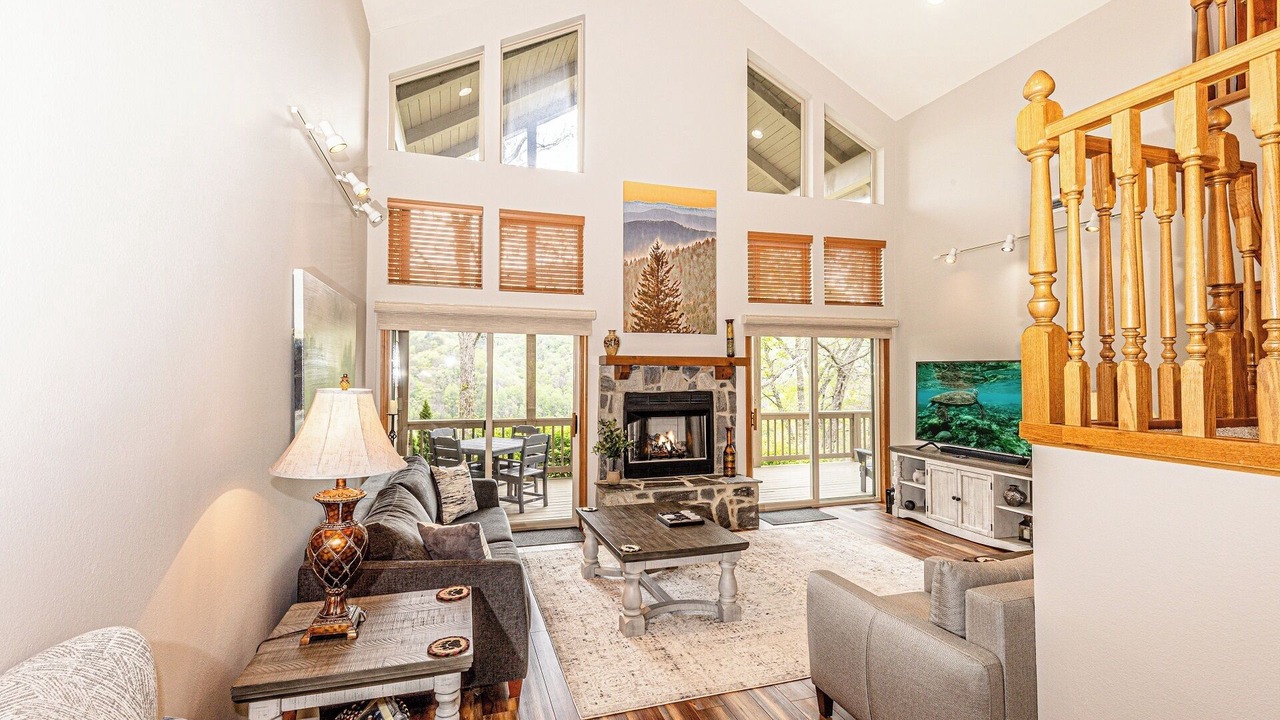 Photo of Livingroom in Whittier