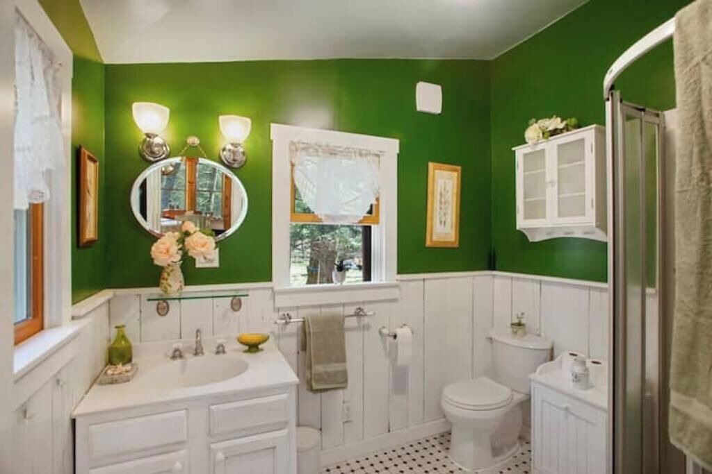 Photo of Bathroom in Circleville