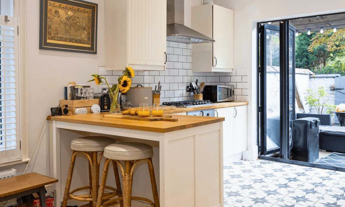 Photo of Others in Withington