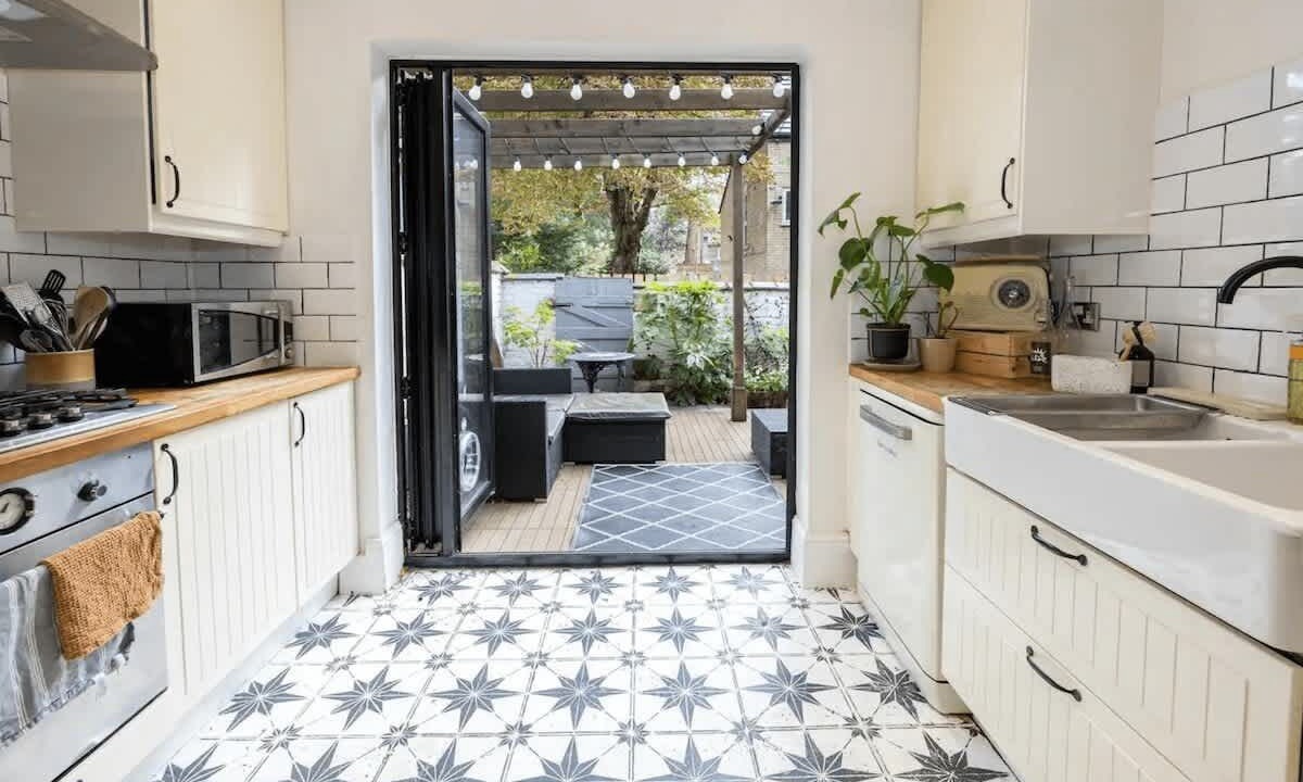 Photo of Others in Withington