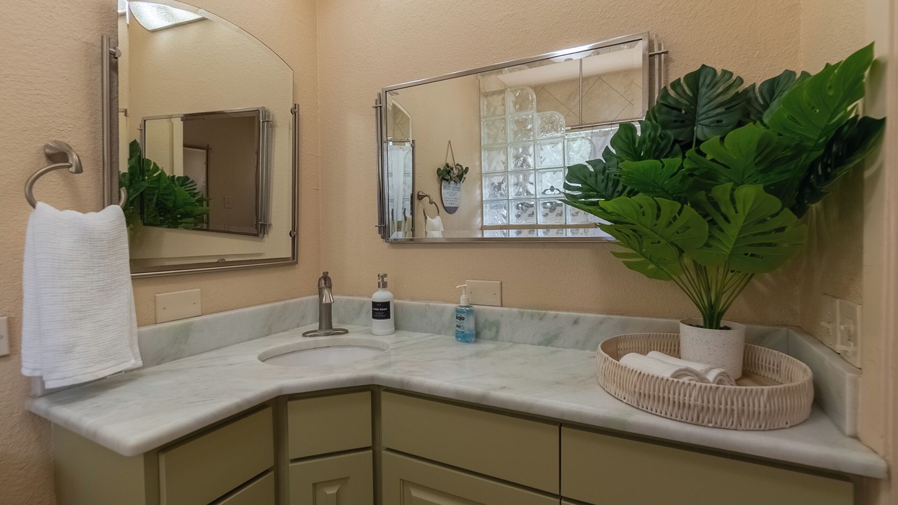 Photo of Bathroom in Helotes