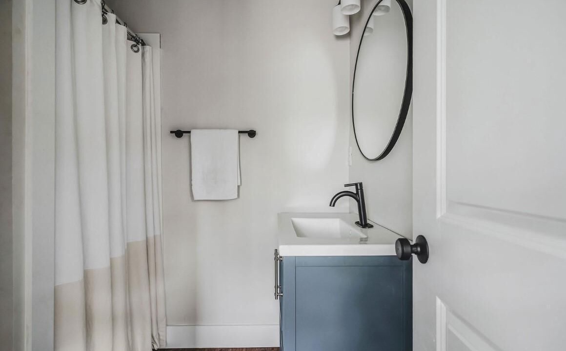 Photo of Bathroom in Allons
