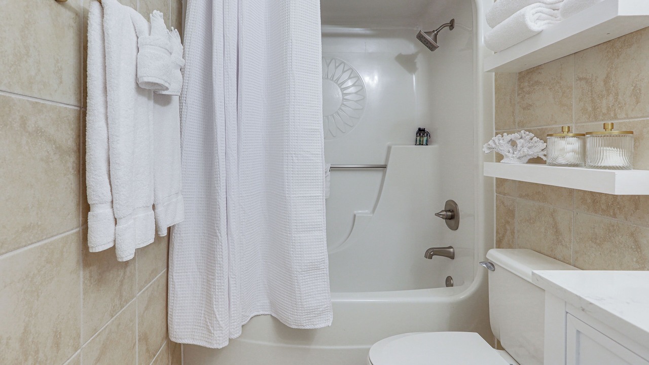 Photo of Bathroom in Galveston