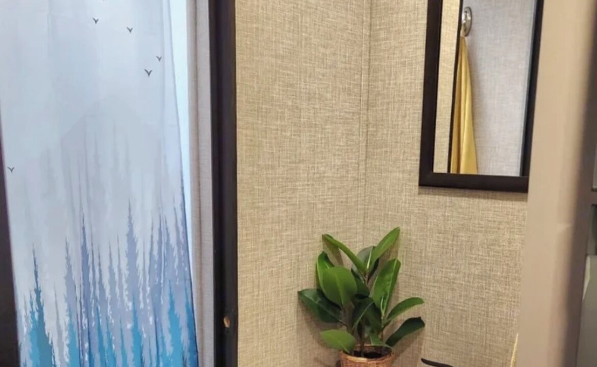Photo of Bathroom in Pine Ridge
