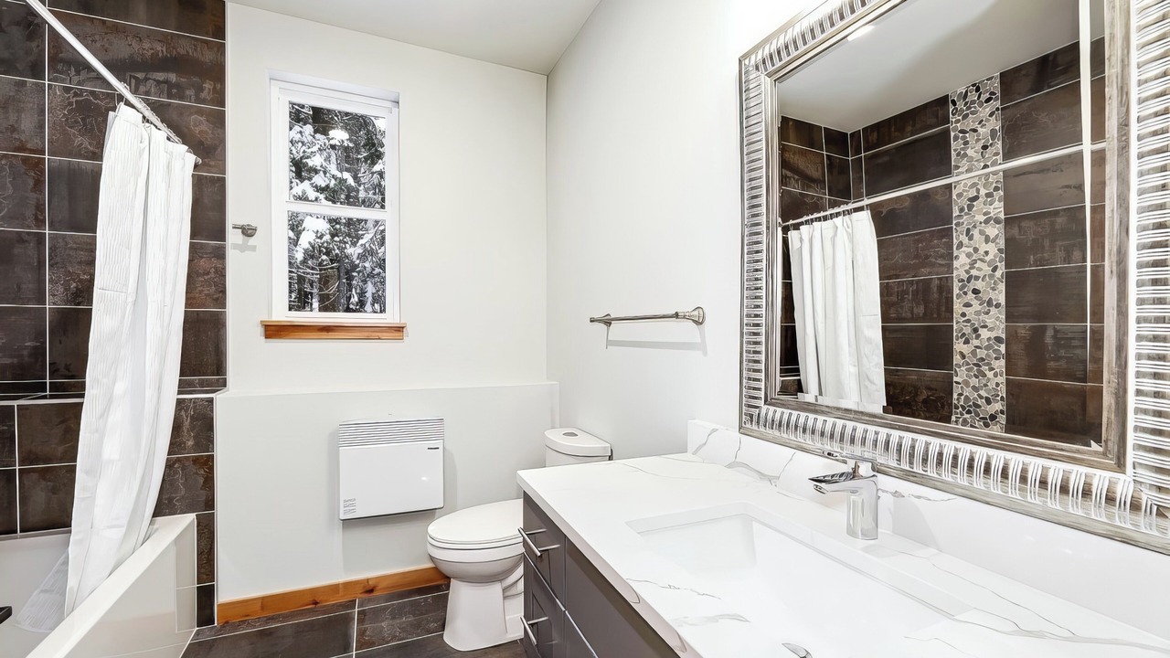 Photo of Bathroom in Snoqualmie Pass