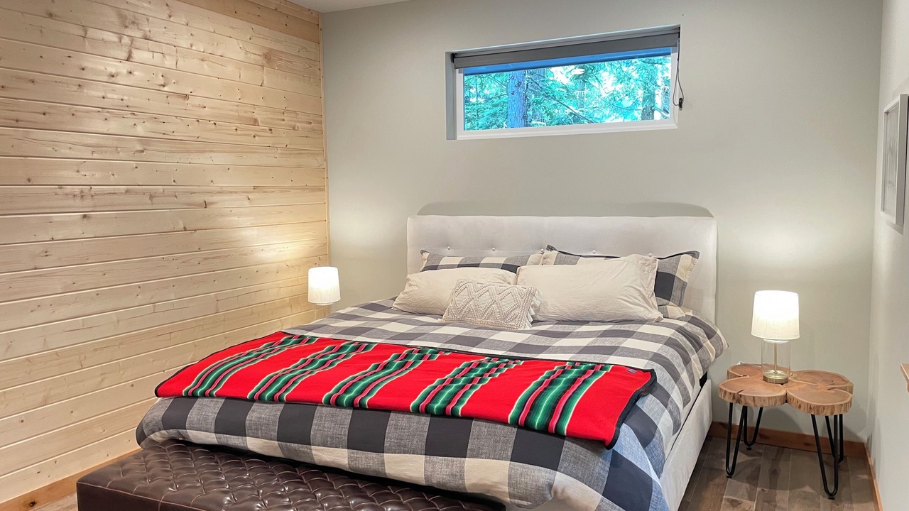 Photo of Bedroom in Snoqualmie Pass