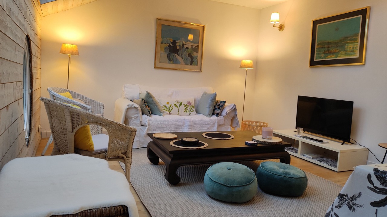 Photo of Livingroom in Suresnes