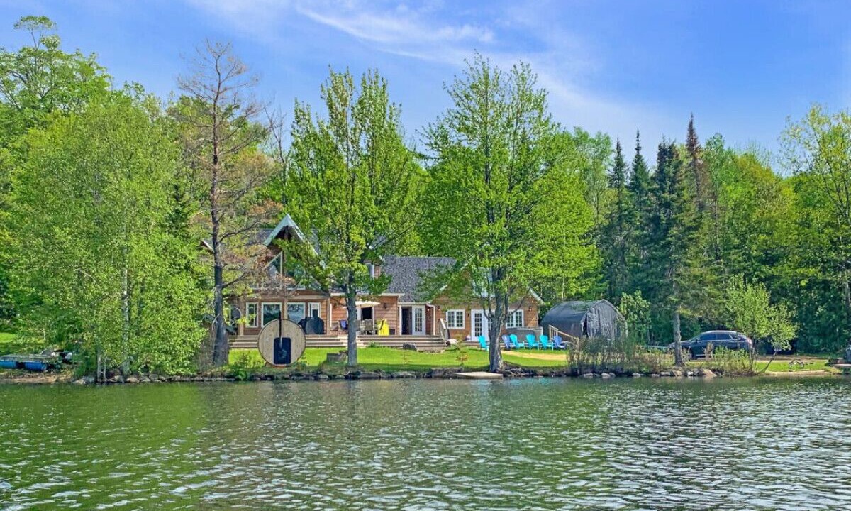 Photo of Outdoor in Algonquin Highlands
