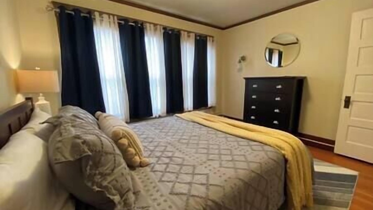 Photo of Others in Astoria