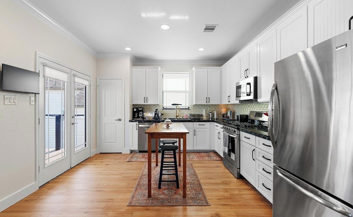 Photo of Kitchen in Clear Lake Shores