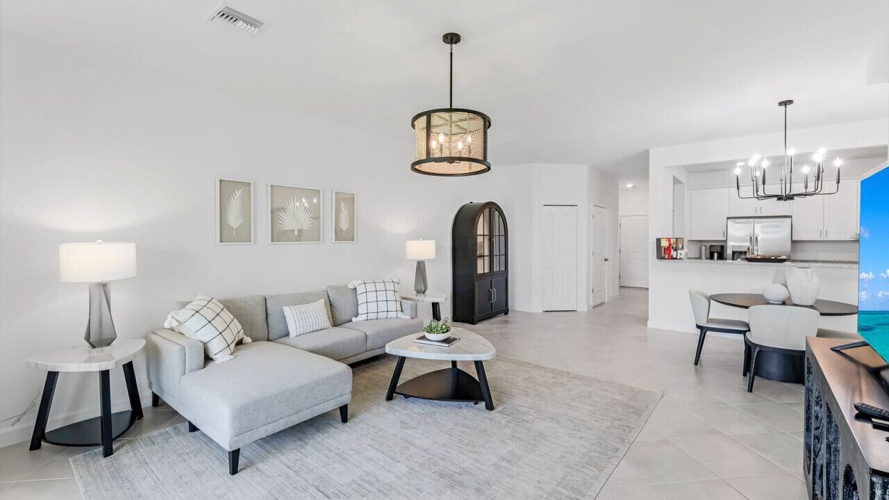 Photo of Livingroom in Gateway