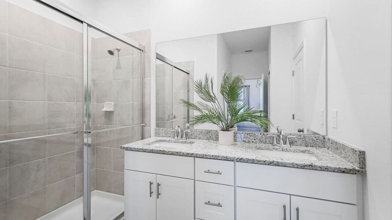Photo of Bathroom in Gateway