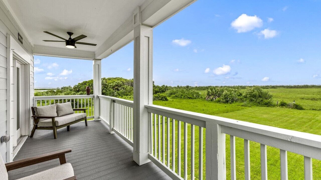 Photo of Patio Balcony in Indian Beach