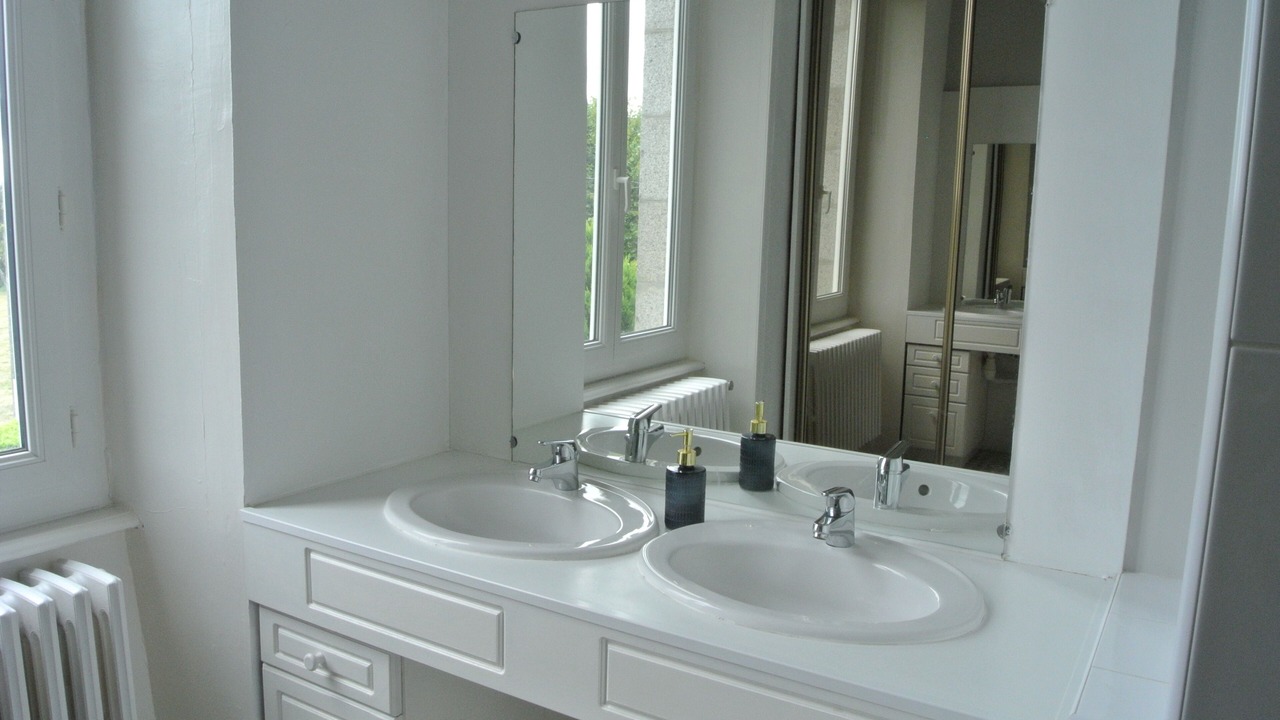 Photo of Bathroom in Landelles-et-Coupigny