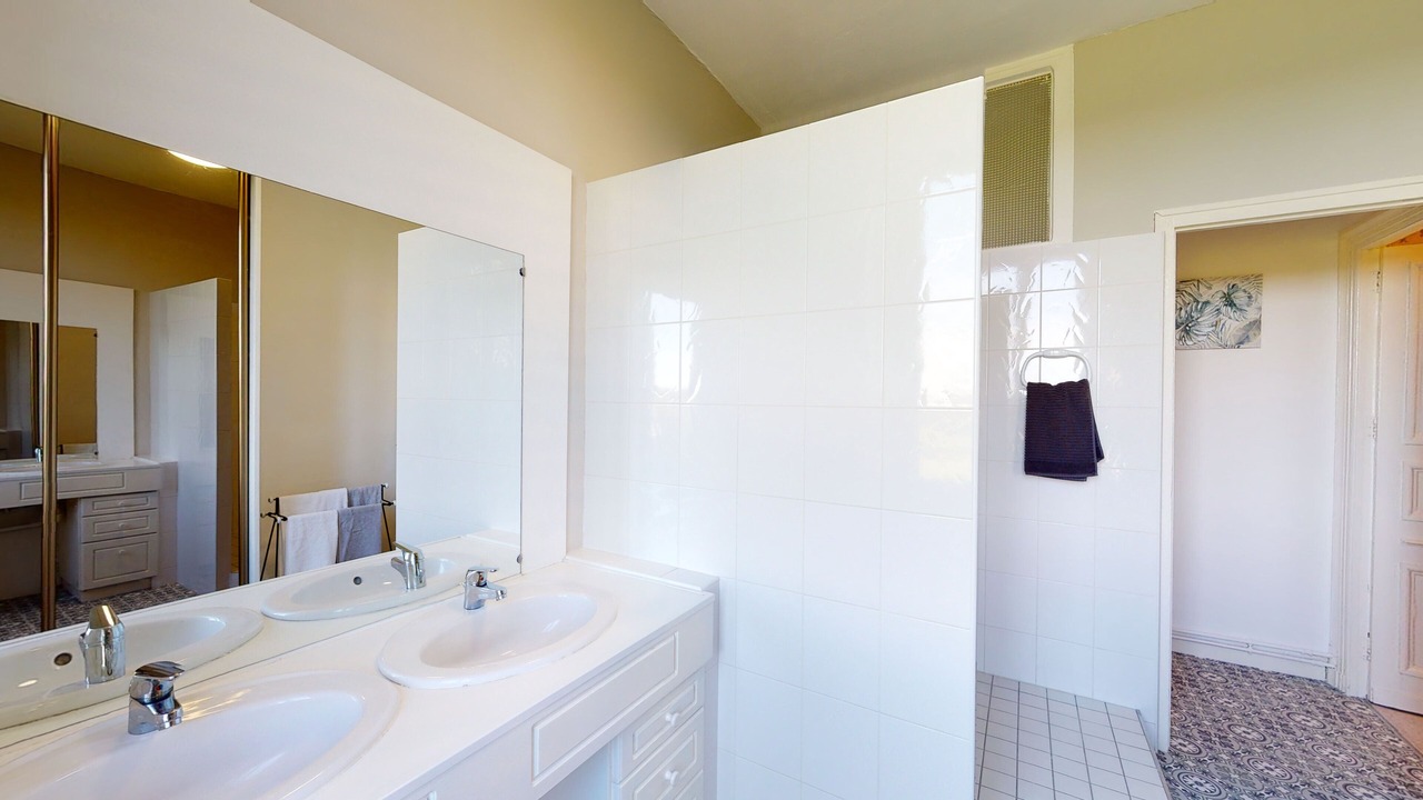 Photo of Bathroom in Landelles-et-Coupigny