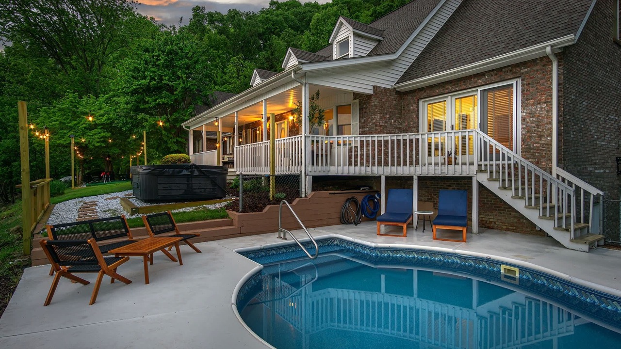 Photo of Outdoor in Weaverville