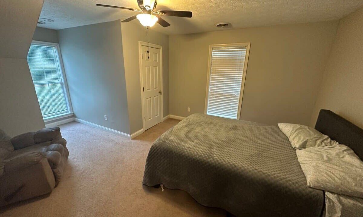 Photo of Bedroom in Hendersonville