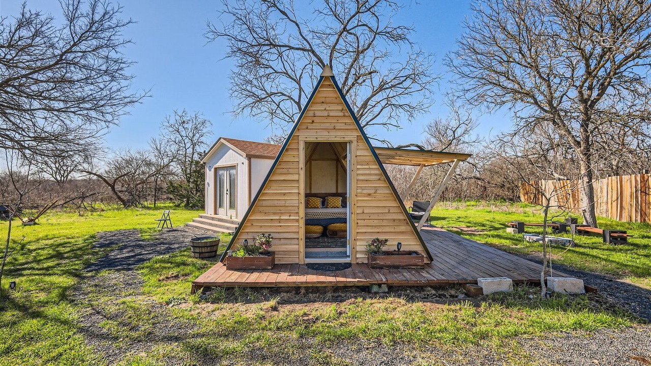 Photo of Outdoor in Del Valle