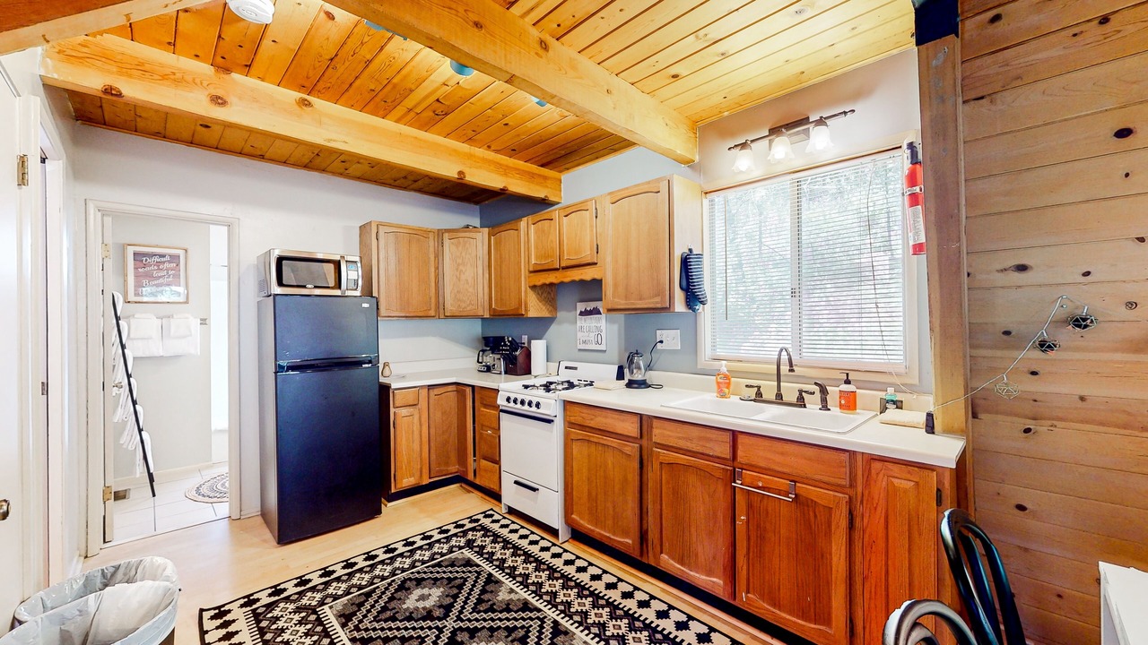 Photo of Kitchen in Crestline