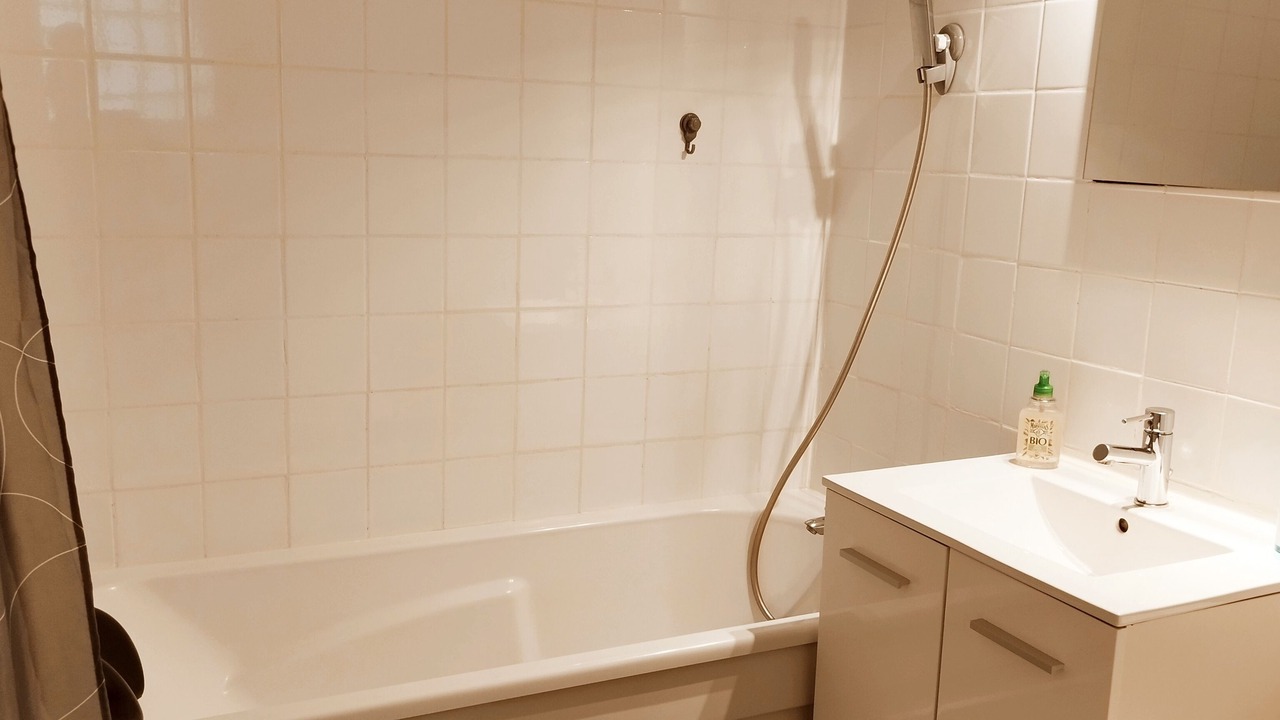 Photo of Bathroom in Orange