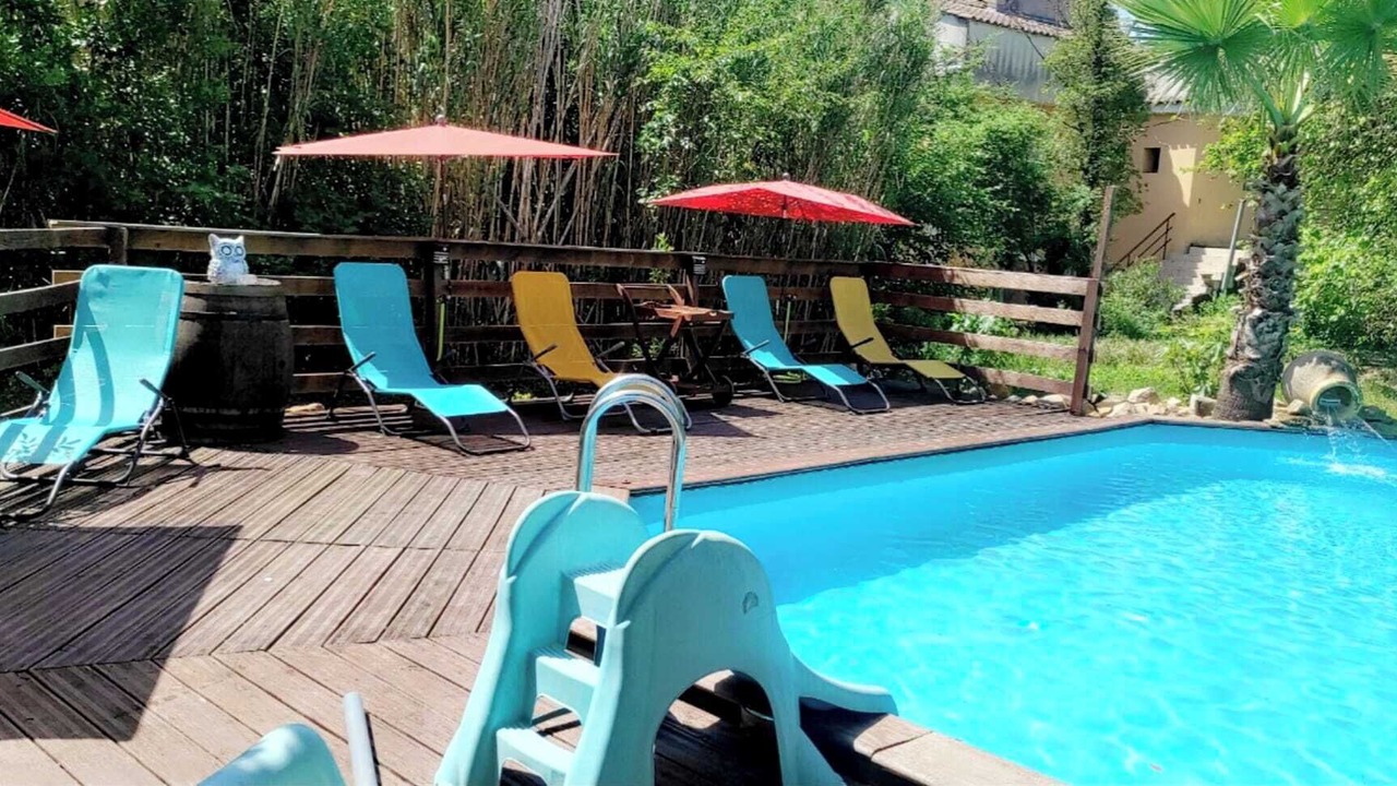 Photo of Outdoor in Orange