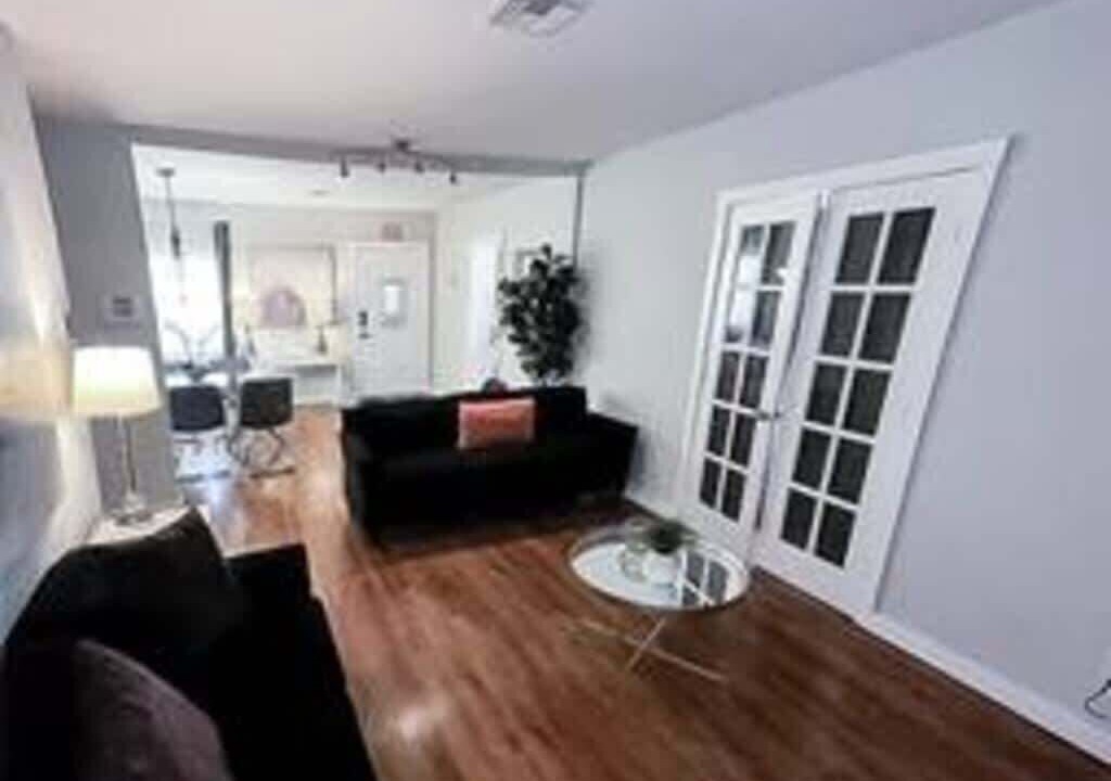 Photo of Bedroom in South Lake