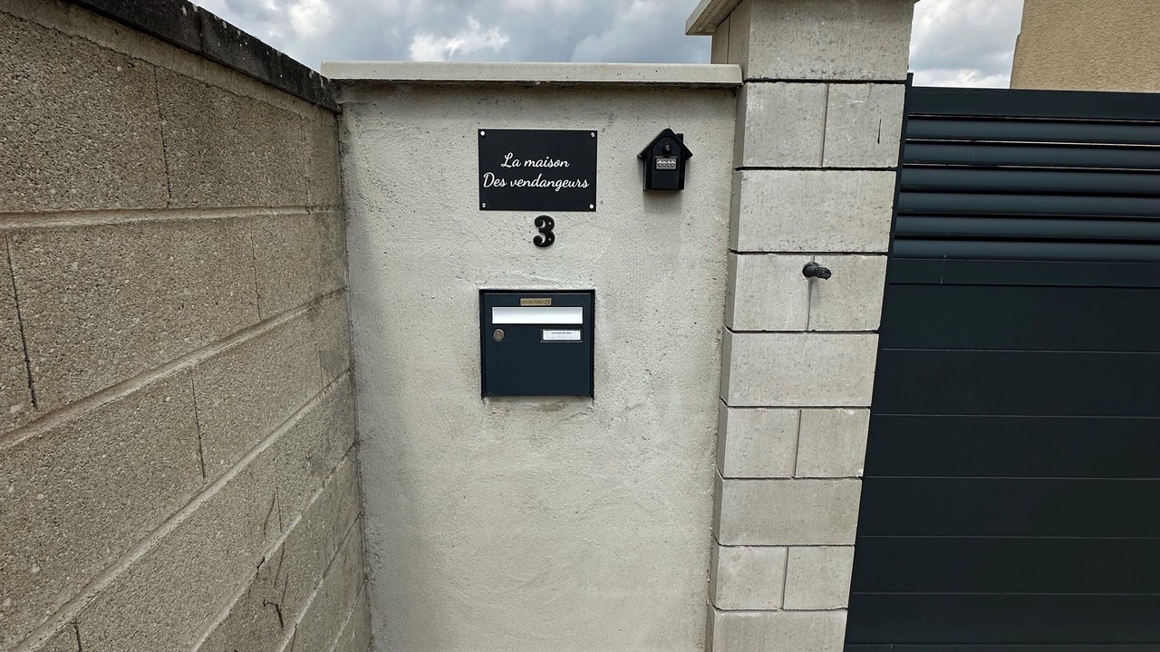 Photo of Outdoor in Grauves