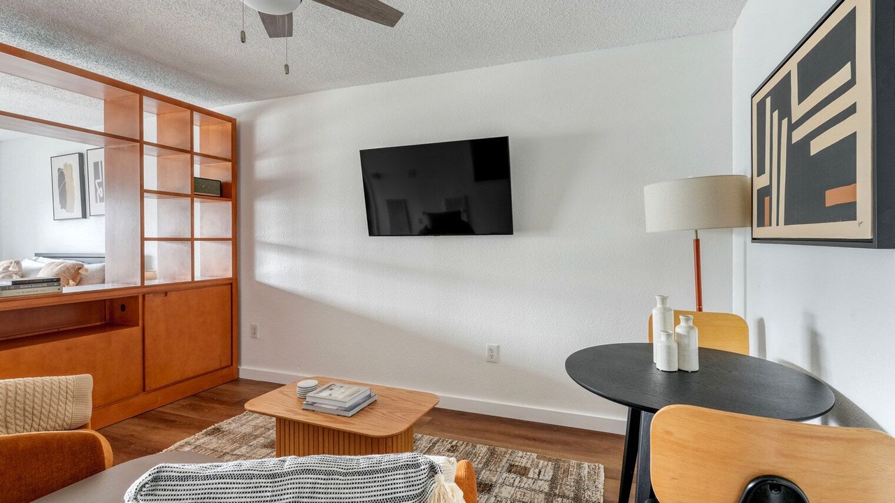 Photo of Livingroom in Gateway