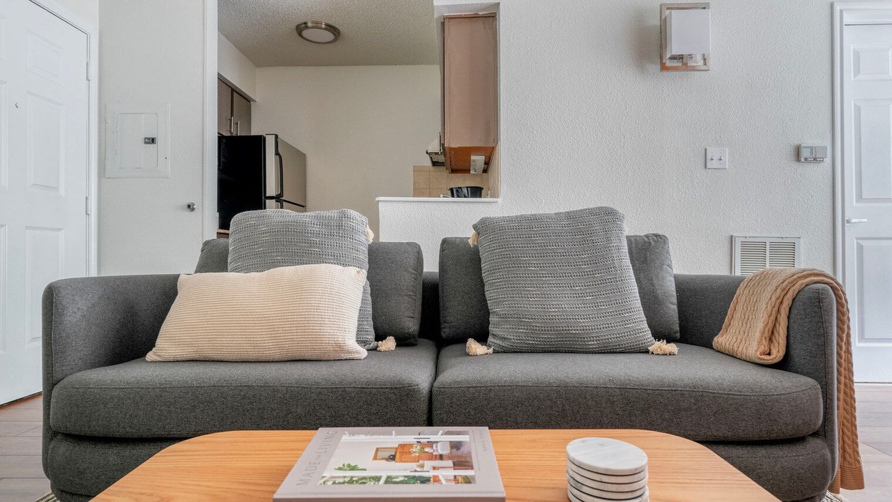 Photo of Livingroom in Gateway
