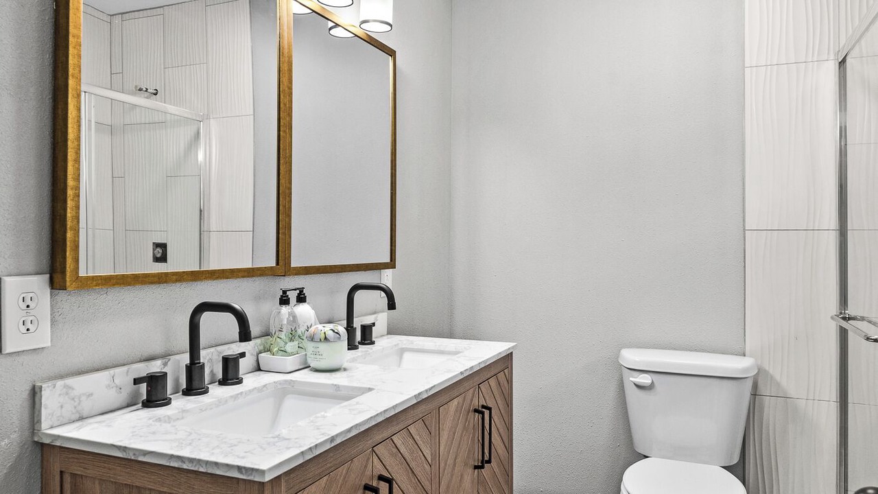 Photo of Bathroom in Fort Smith