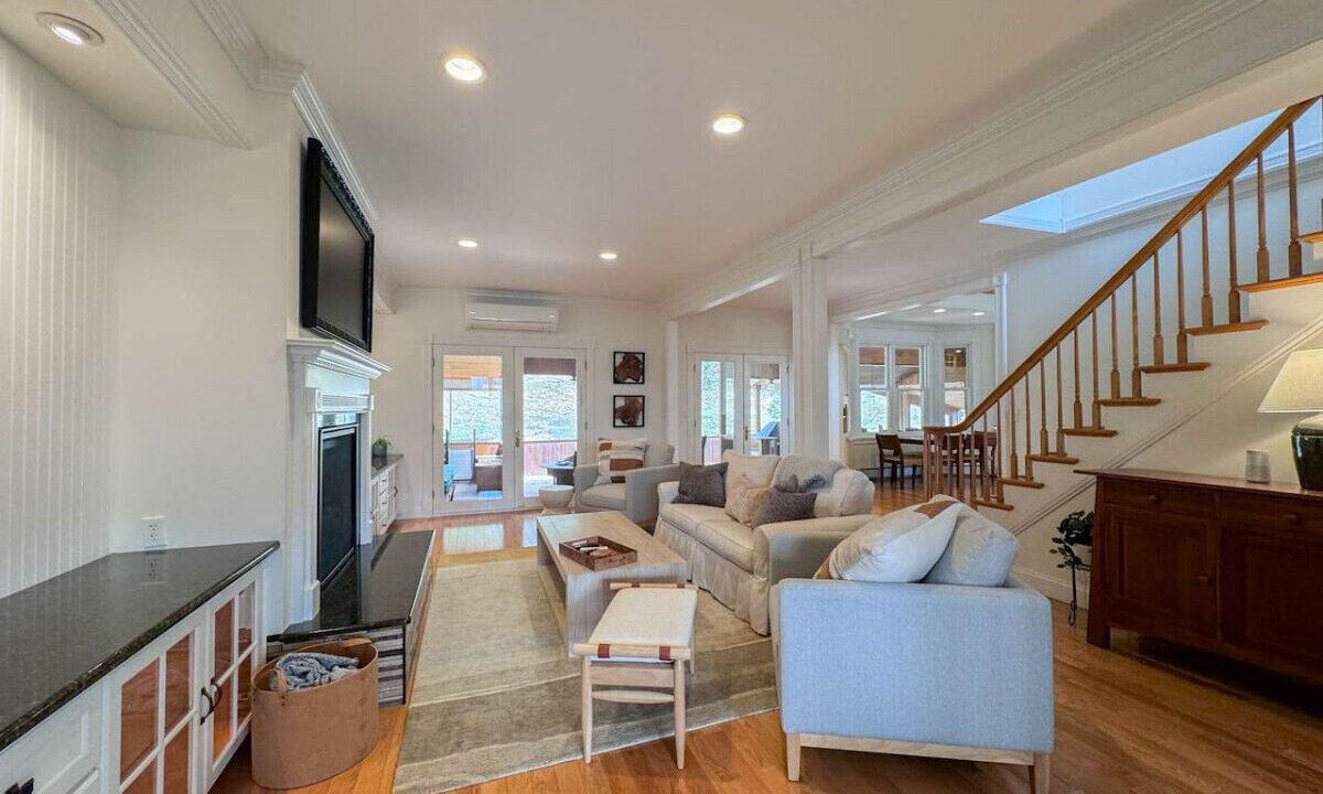 Photo of Livingroom in Bartlett