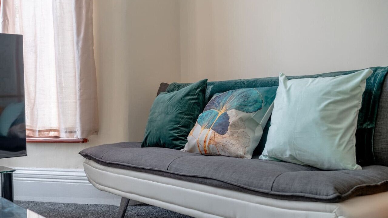 Photo of Livingroom in Seven Kings