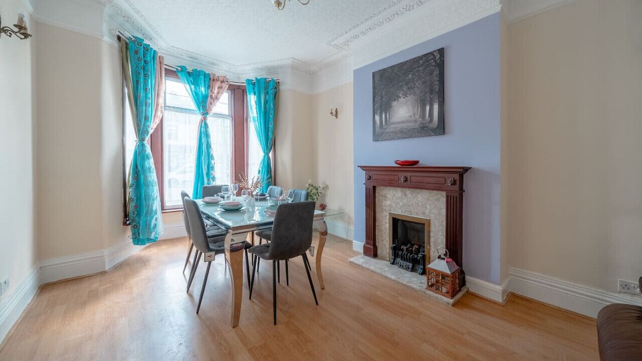 Photo of Others in Seven Kings