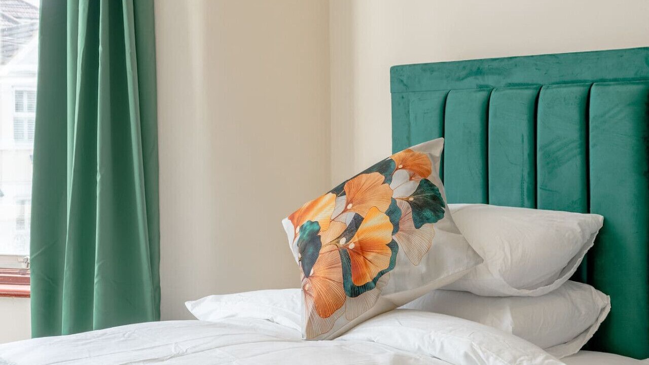 Photo of Bedroom in Seven Kings