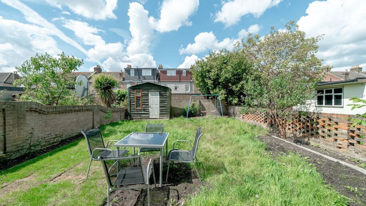 Photo of Outdoor in Seven Kings