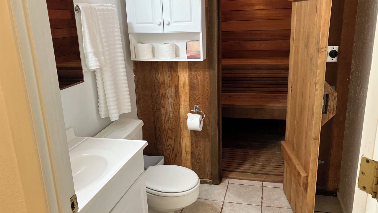 Photo of Bathroom in West Stayton