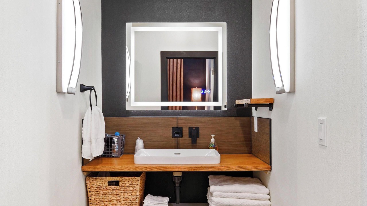 Photo of Bathroom in Carthage