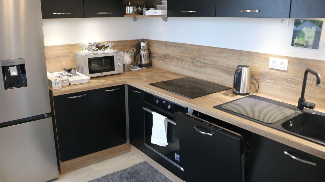 Photo of Kitchen in Center