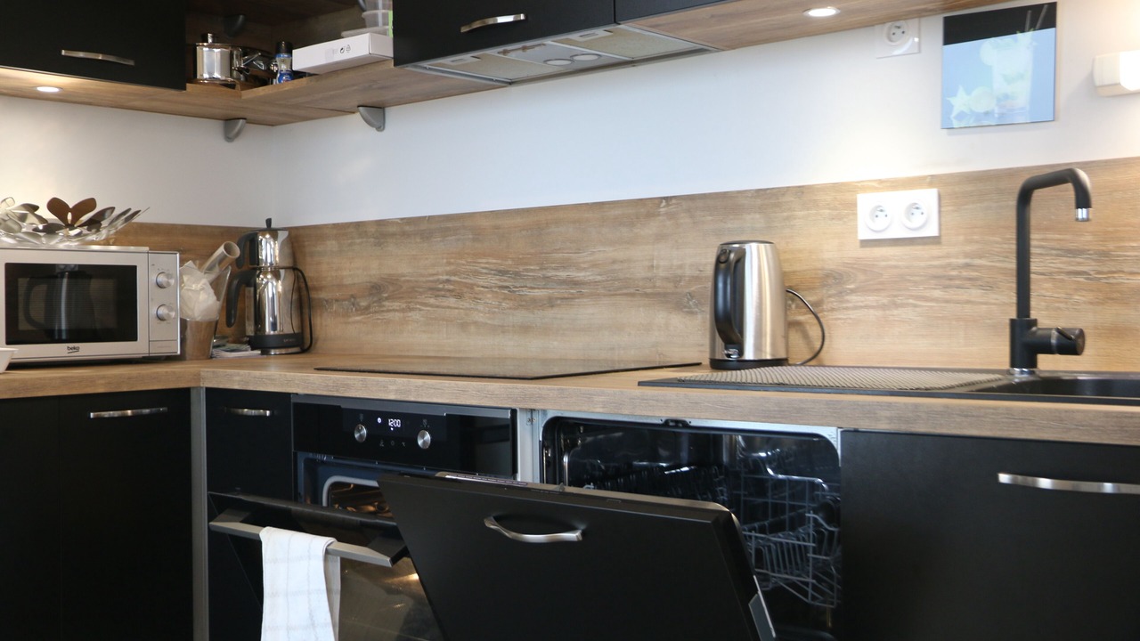 Photo of Kitchen in Center