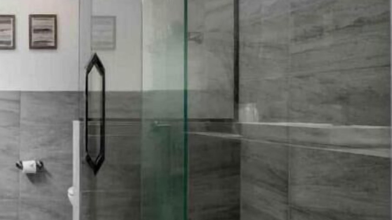 Photo of Bathroom in Severn Bridge