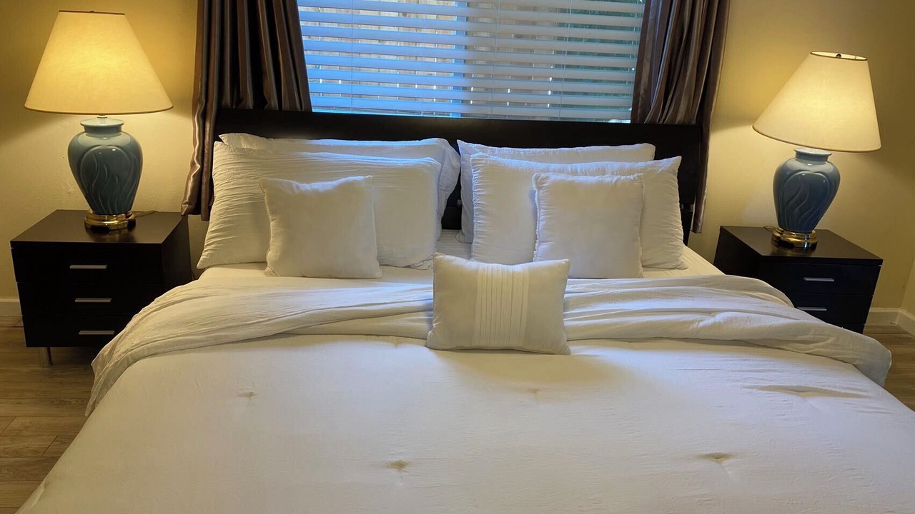 Photo of Bedroom in Lake Hills