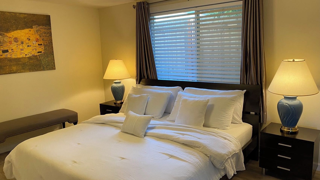 Photo of Bedroom in Lake Hills