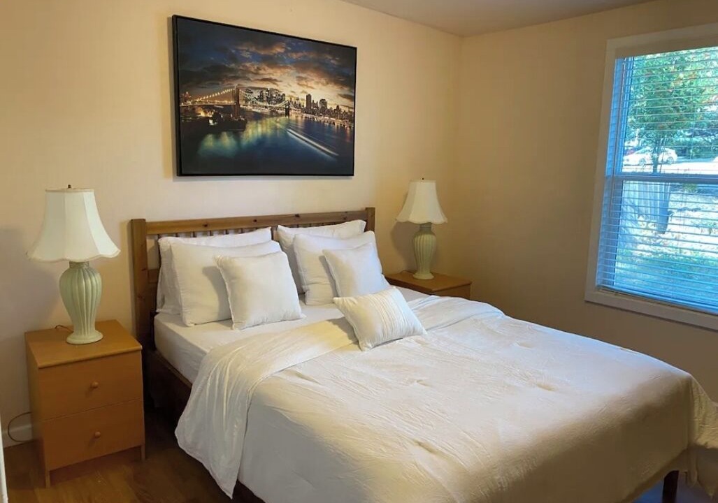 Photo of Bedroom in Lake Hills