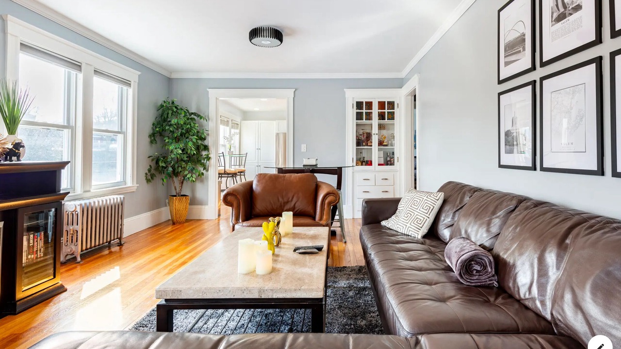 Photo of Livingroom in Salem