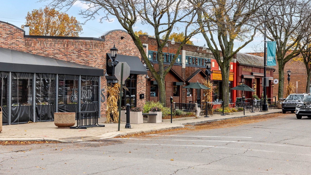 Photo of Others in Grosse Pointe