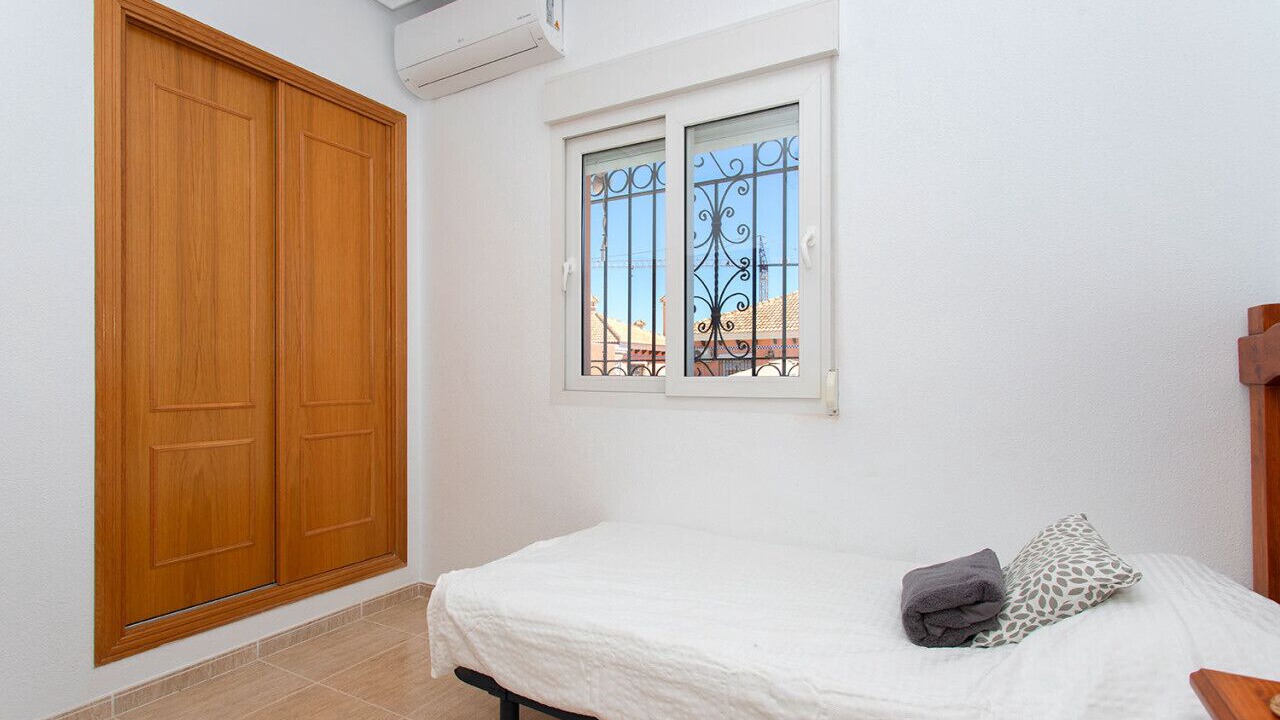 Photo of Bedroom in Los Montesinos