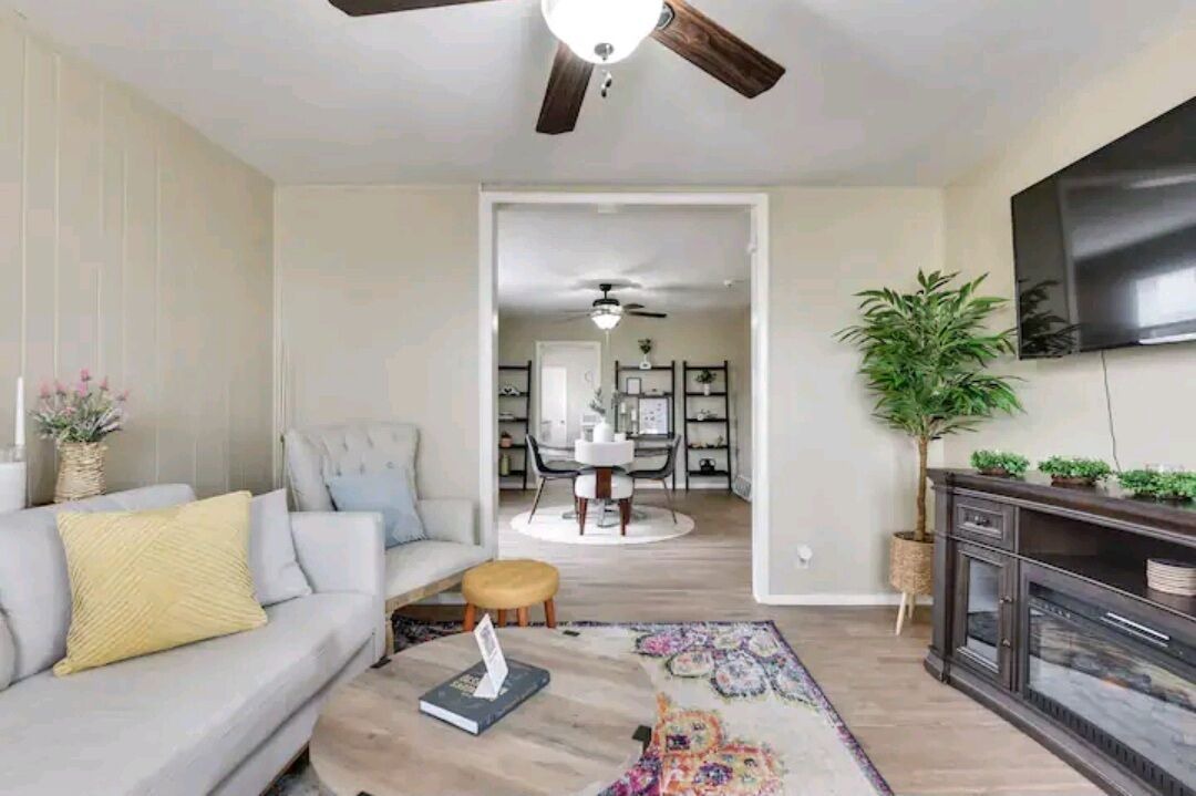 Photo of Livingroom in Little Italy