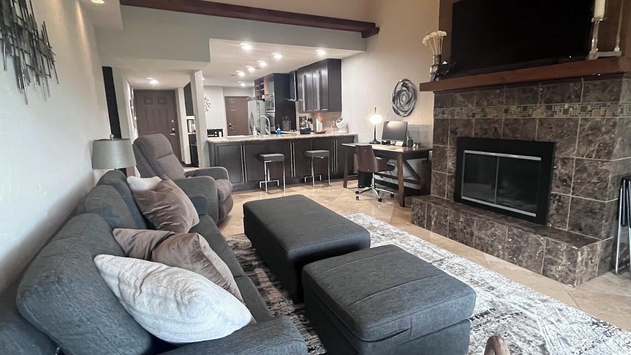 Photo of Livingroom in Longview
