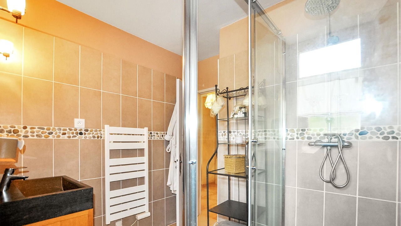 Photo of Bathroom in Saint-Jean-du-Bruel